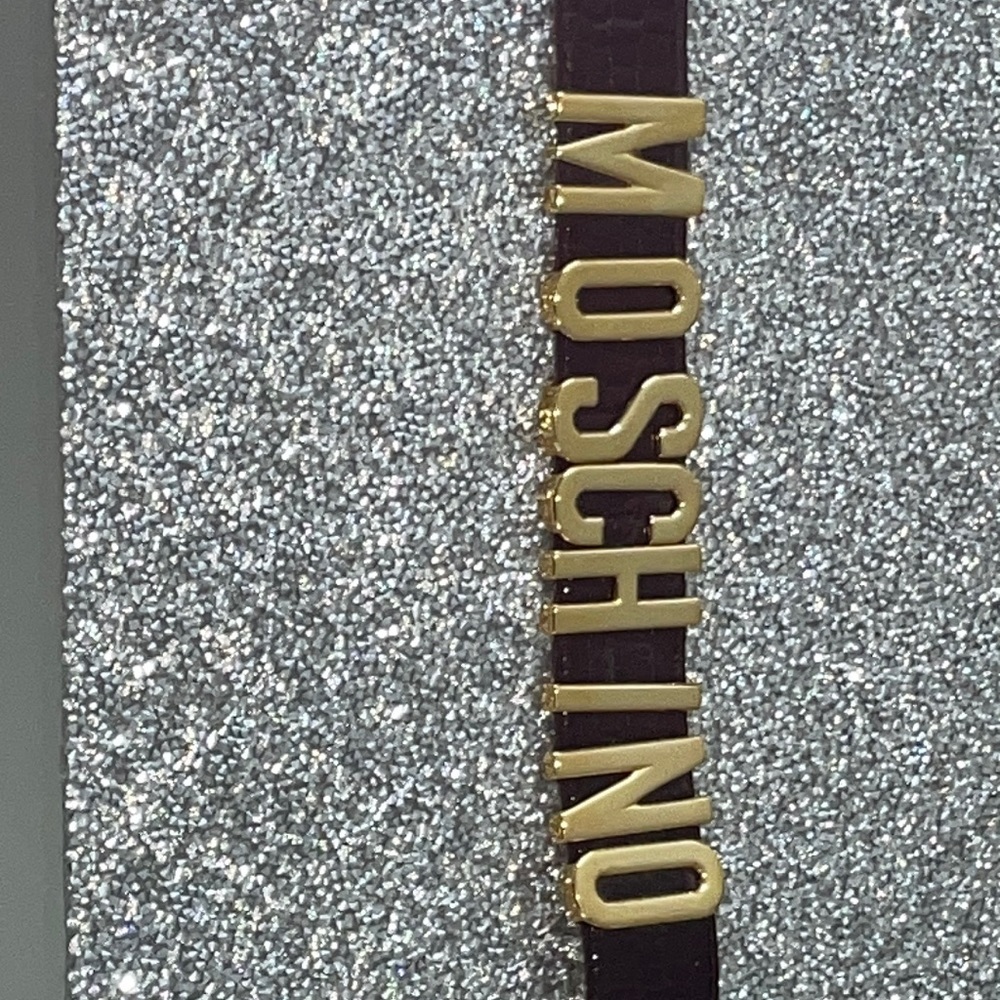Ladies Moschino belt never worn
